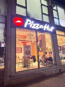 pizza hut 8
